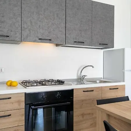 Golden Bay Appartments Appartamento Syracuse